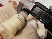 76040