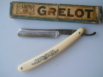 le grelot 384