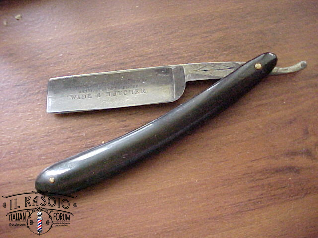 Bow razor