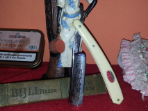 Bijli Razor Special