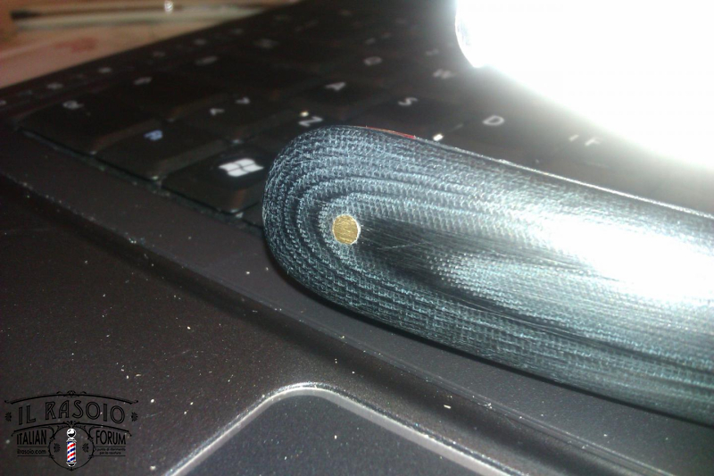 Mezza lama Bolzano manico in micarta nero