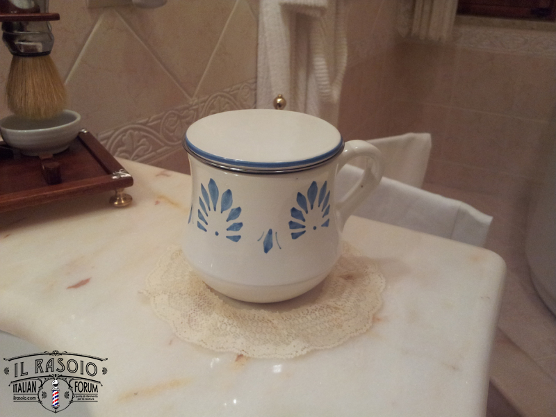shaving scuttle