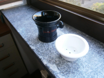 mug scuffle 3