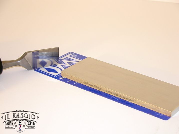D8EE w chisel 3x 72dpi