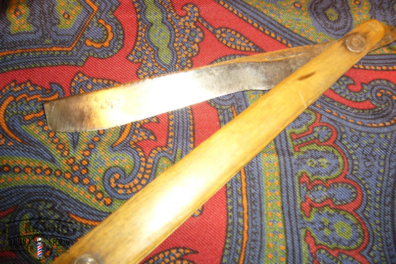 Old pipe razor