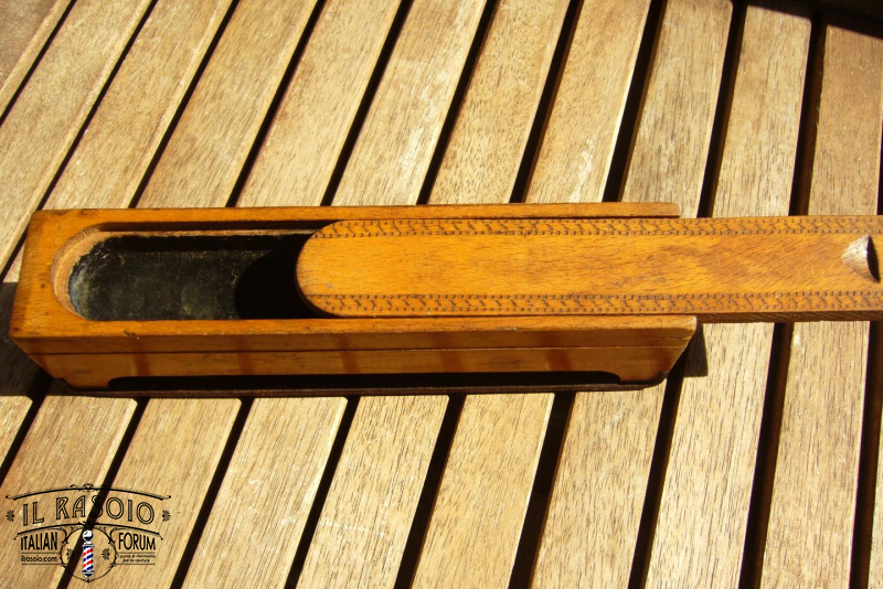 Strop con pietra nera2