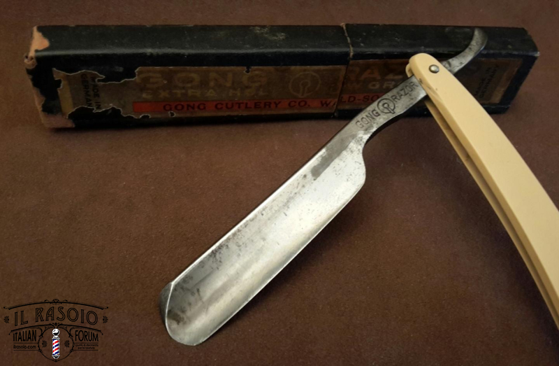 Gong razor