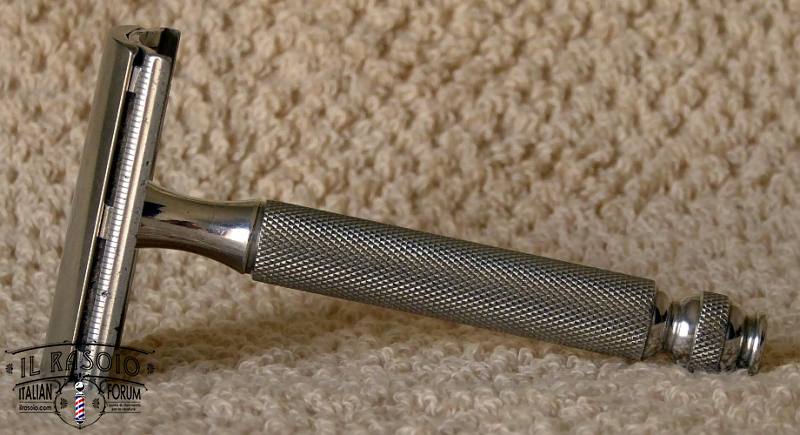 Gillette TECH 01 Full Front