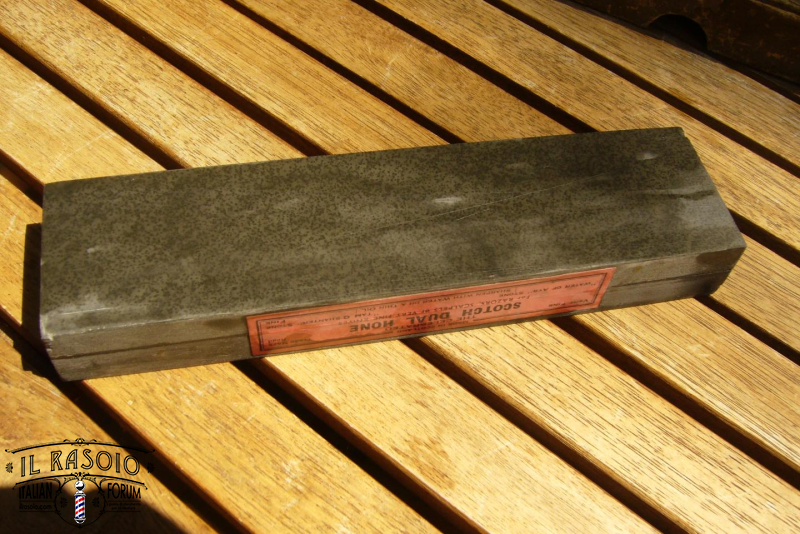 Dual Tam O' Shanter side
