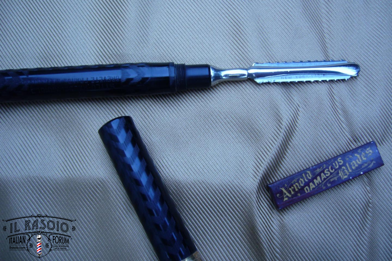 Arnold pen razor2