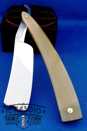 Wade&Butcher 8/8 Barber Use Blonde Horn Scales