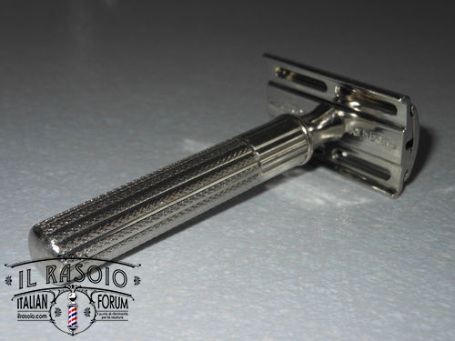 Gillette Fat Handle