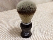 Omega hi-brush