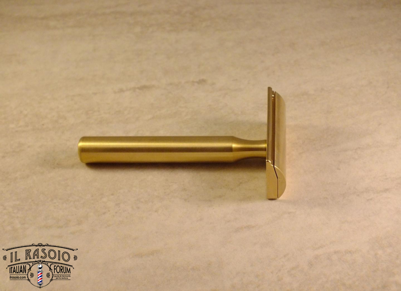 Colonial Razors The General Brass 2017