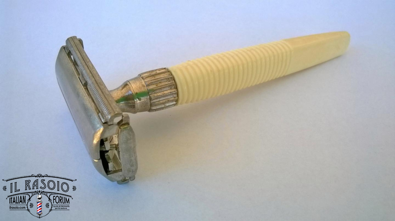 Gillette Slim Twist