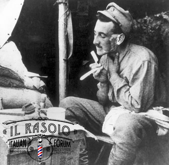 1915-...-Australian-soldier-shaving-at-Gallipoli-5741791