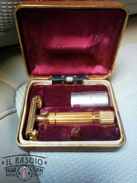 GilletteAristocrat 1