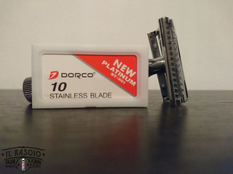 dorco ST-301 su Merkur 37c