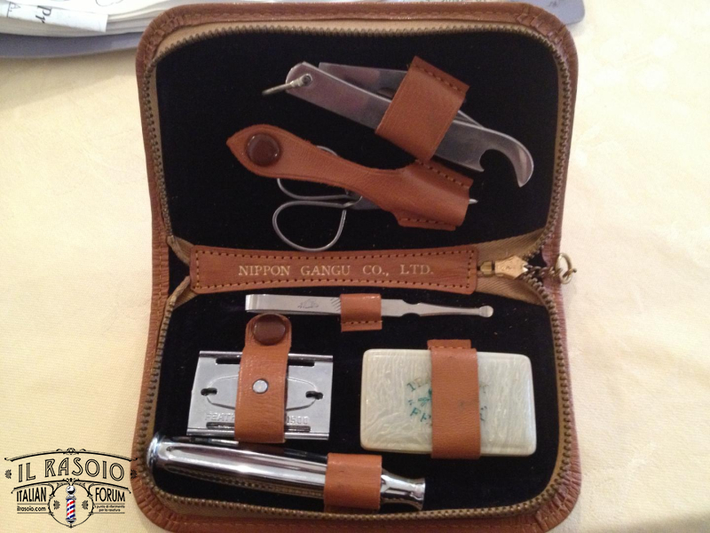 Feather Slant Set