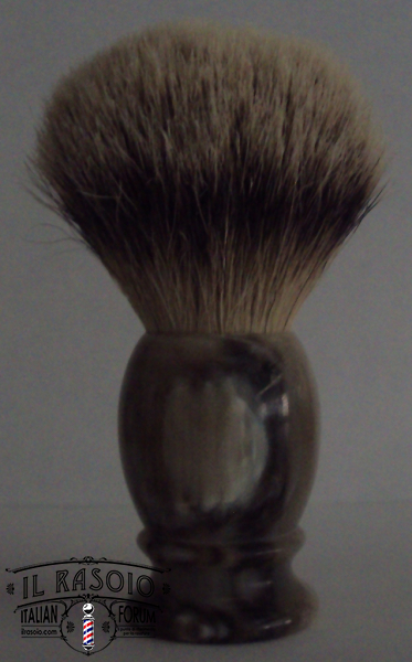 Kimson-stand 01