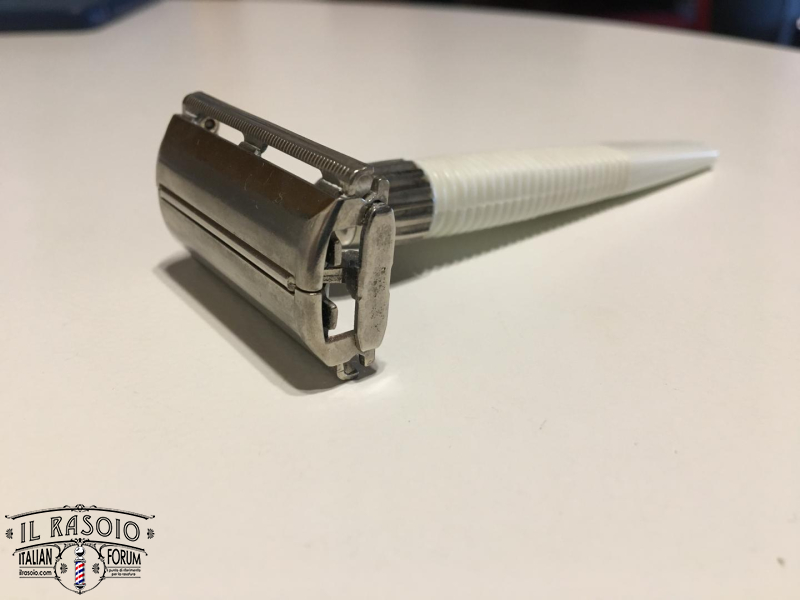 Gillette Slim Twist