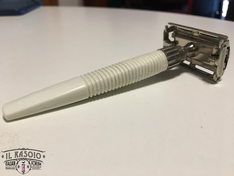Gillette Slim Twist