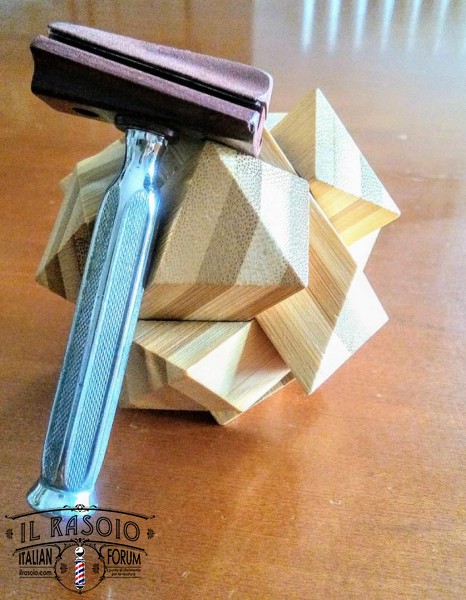 Atlas slant (1)