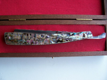 Mastro Livi 7/8 lama inox blue tonge Manico abalone