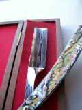 Mastro Livi 7/8 lama inox blue tonge Manico abalone