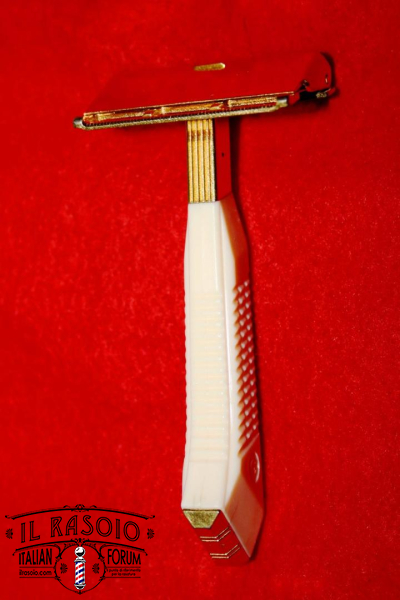 GEM Feather Weight Gold Tip