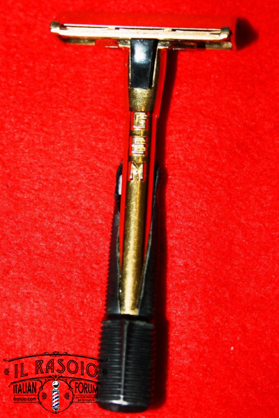 GEM Push Button Gold
