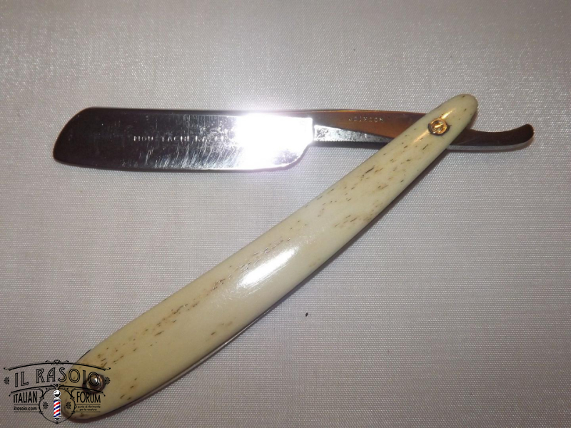 Robinson Moustache Razor