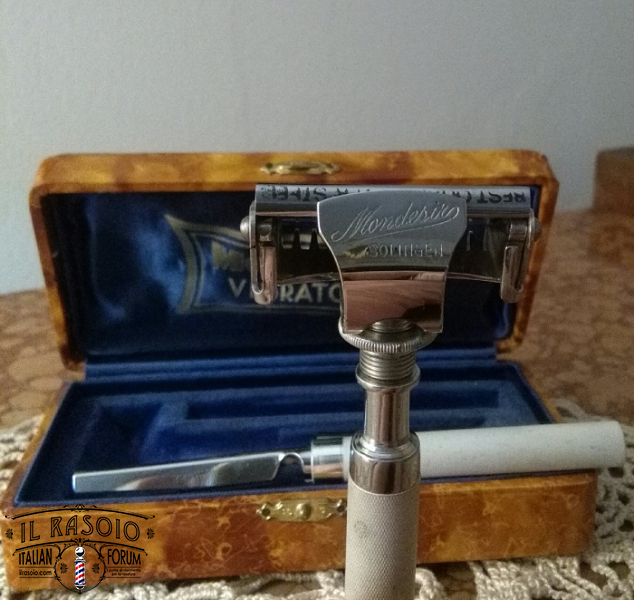 Mondesir Vibrator (3)