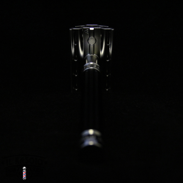 06-DARK-HANDLE