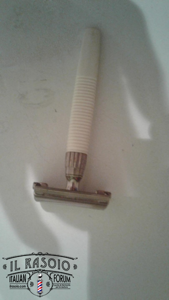 Gillette slim twist