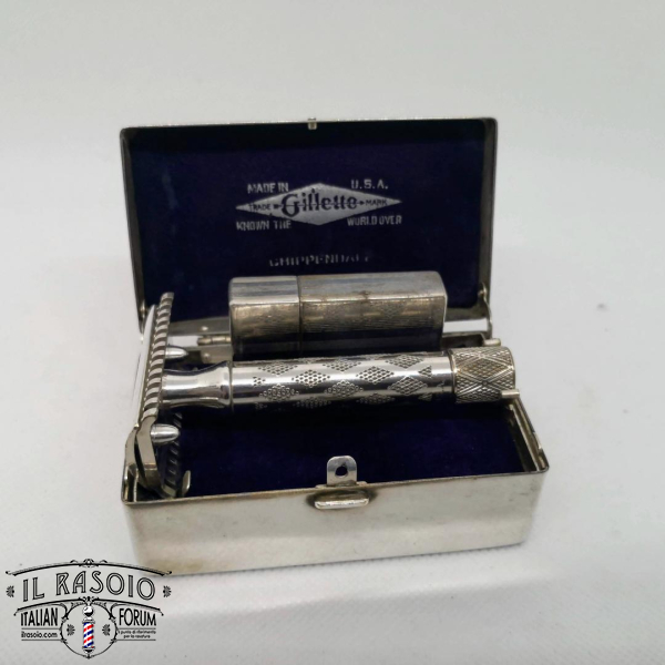 Gillette Chippendale