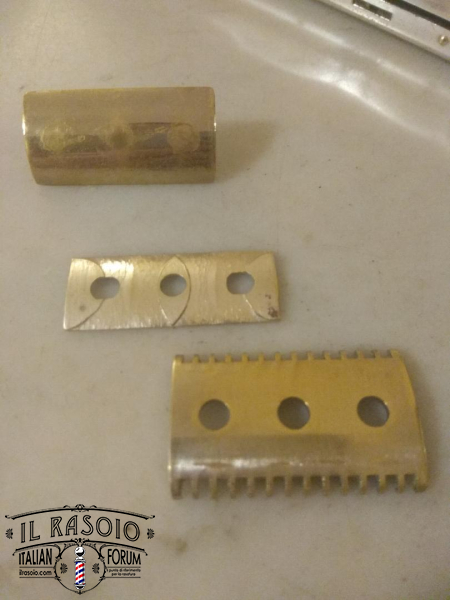 IMG 20191114 070824_Gillette Pocket Edition anni 20 spessore Petard