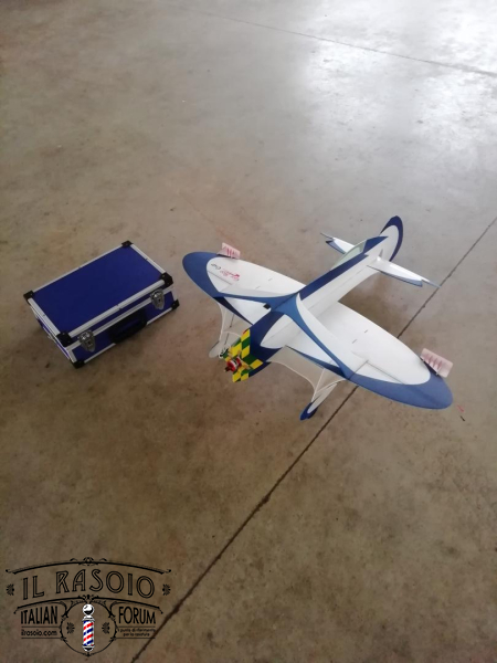 modello elettrico per volo indoor