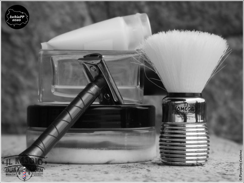 SOTD20200517 Intrigante