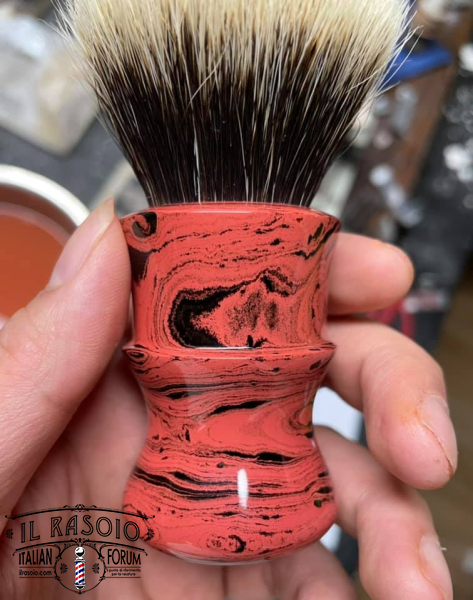 OUMO_Ebonite-2