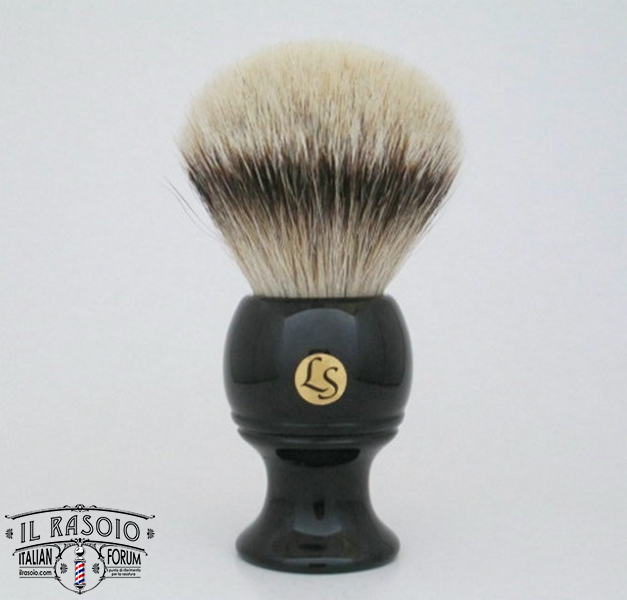 Silvertip