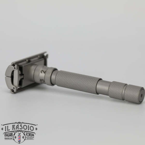 100_StainlessSteel_700x