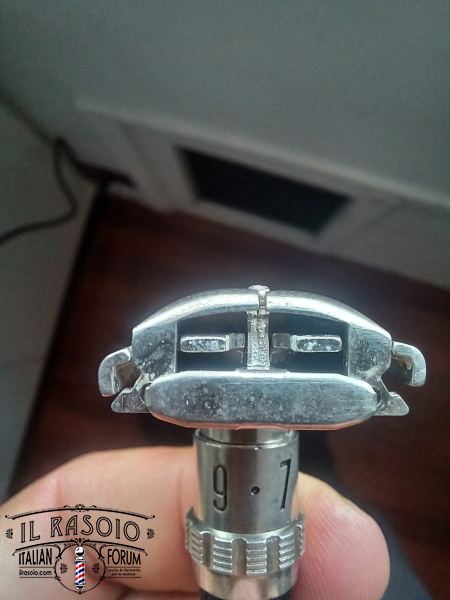 SuperAdjustable109