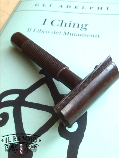 DE in bakelite